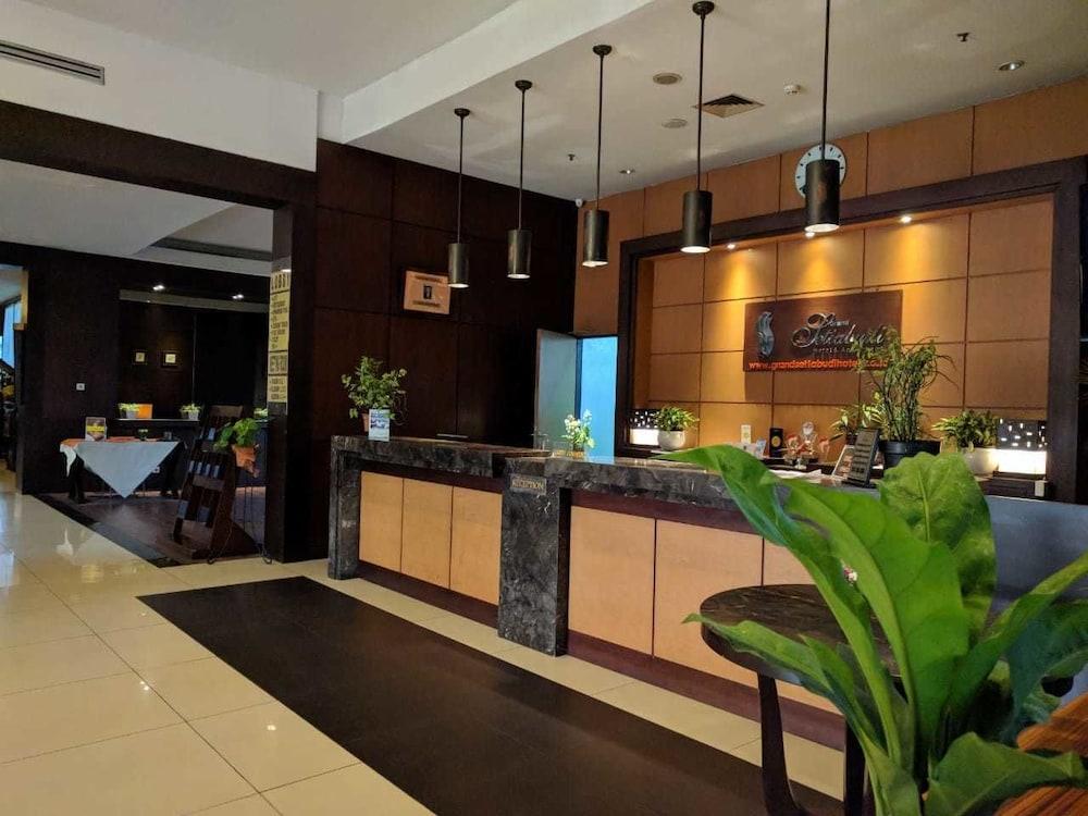 Grand Setiabudi Hotel Bandung Esterno foto