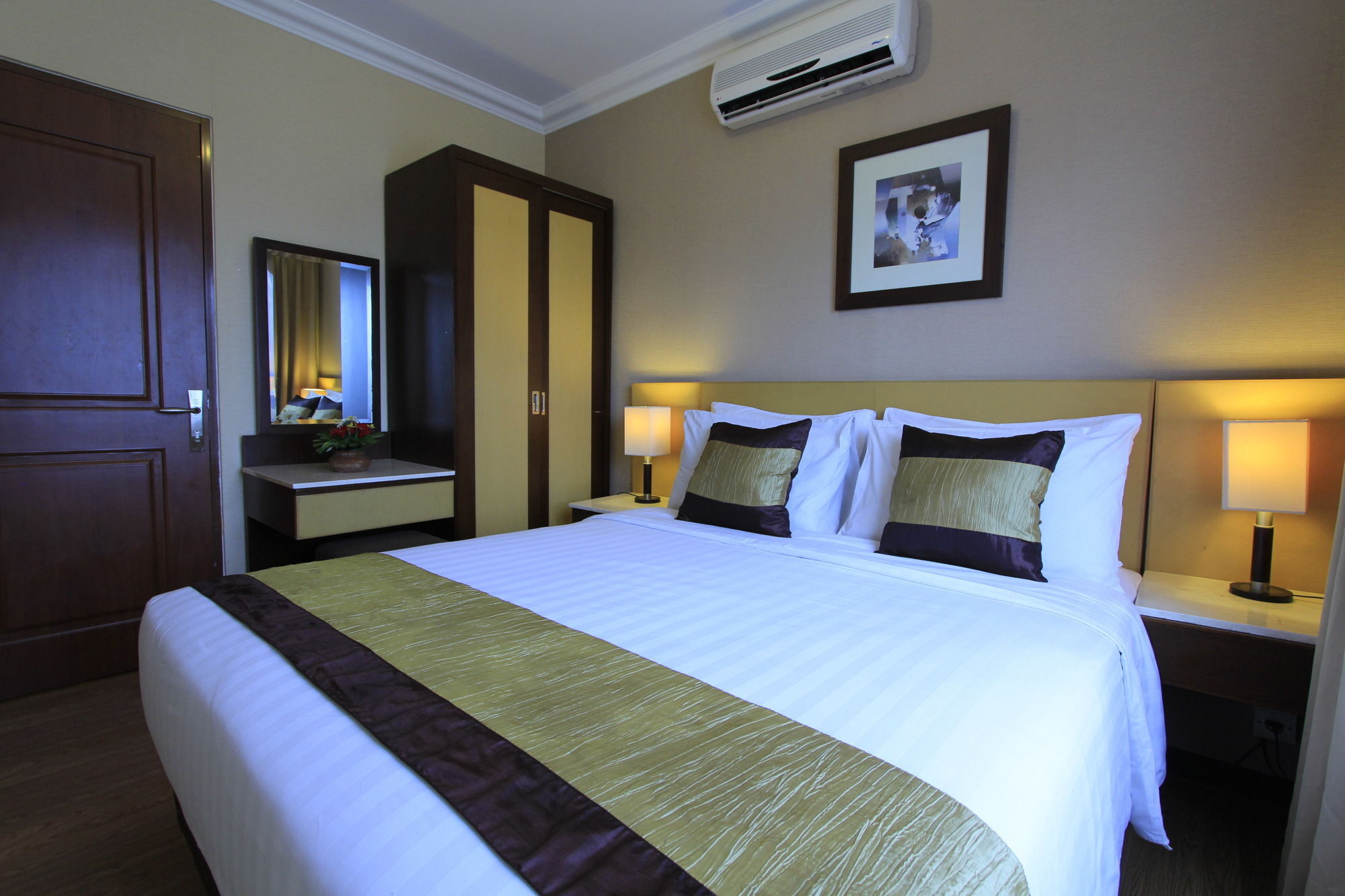 Grand Setiabudi Hotel Bandung Esterno foto