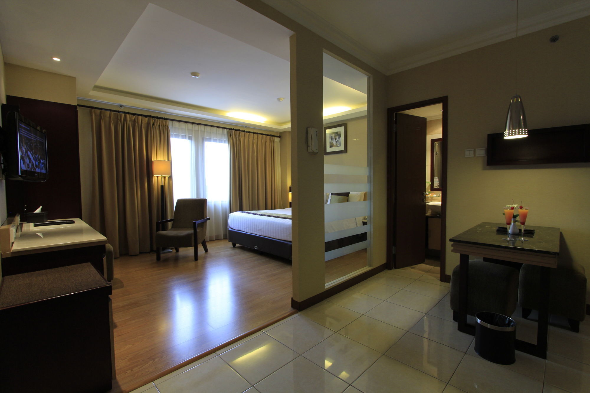 Grand Setiabudi Hotel Bandung Esterno foto